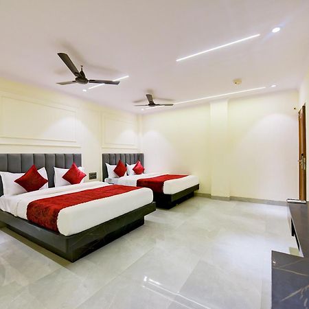 Hotel Surya Plaza New Delhi Exterior photo